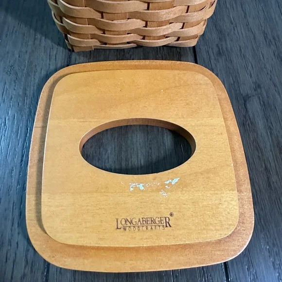 Longaberger Tissue Basket with Floral Liner - Picture 8 of 9